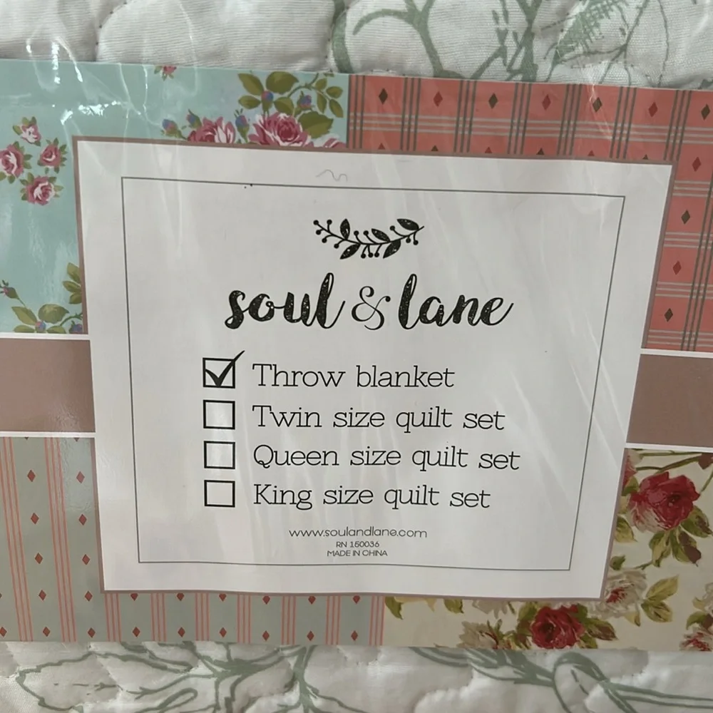 Soul & Lane Blanket
